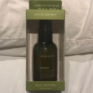 REAL NATURE ESSENCE - HONEY